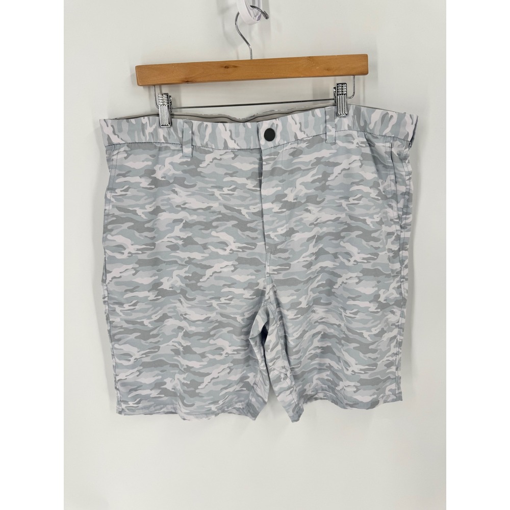 Johnnie-O Calcutta Shorts Mens 38 Grey Camo Prep-Formance JMSH1980